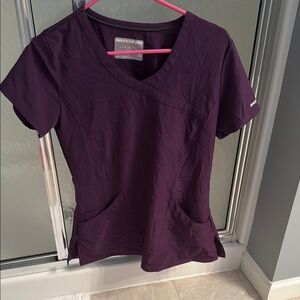 Skechers Women's Purple scrub top size small
